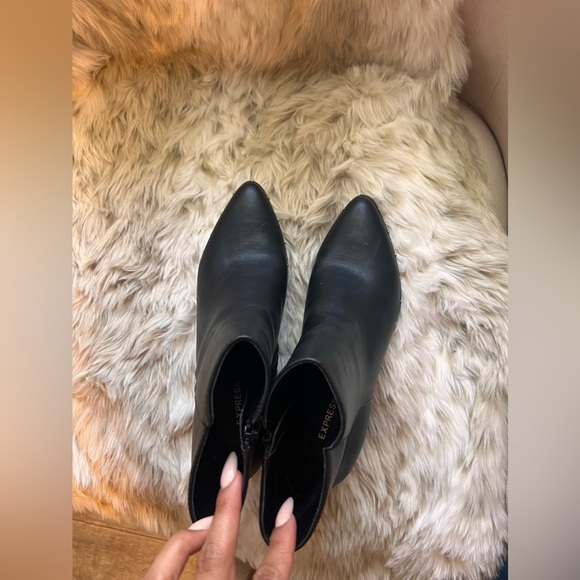 EXPRESS boots - Picture 4 of 4